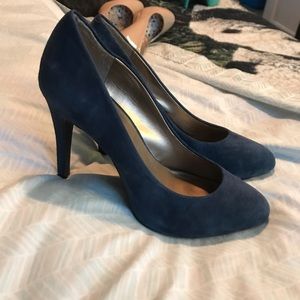 Jessica Simpson Heels (color - navy)